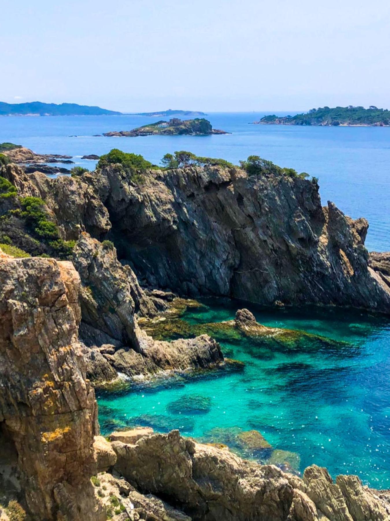 T2 Avec Terrasse & Parking A 5 Min Du Centre, 10 Min Des Plages Йер Экстерьер фото